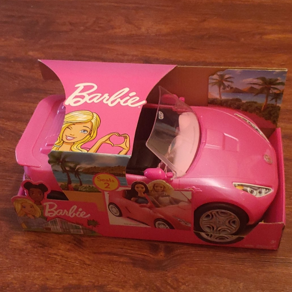 Girls barbrbie car
